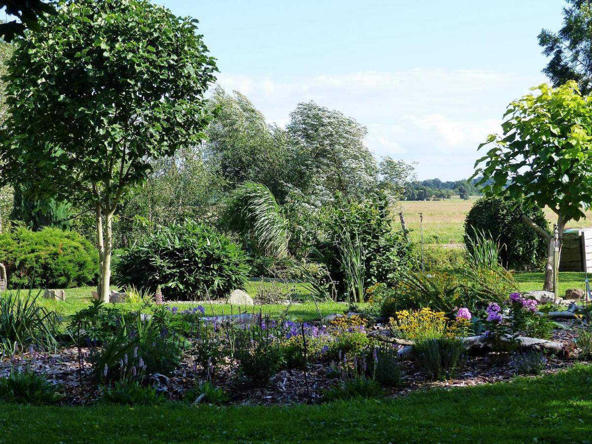 "Balmgarten" Im Naturpark Usedom, Bio Solarhaus Mit Grossem Garten エクステリア 写真